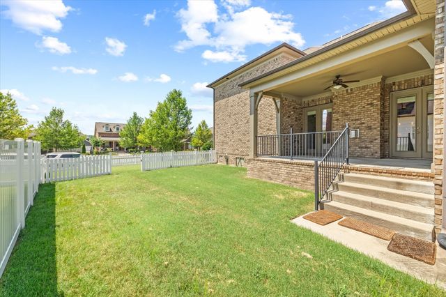 1548 Drakes Creek Rd, Hendersonville, TN 37075