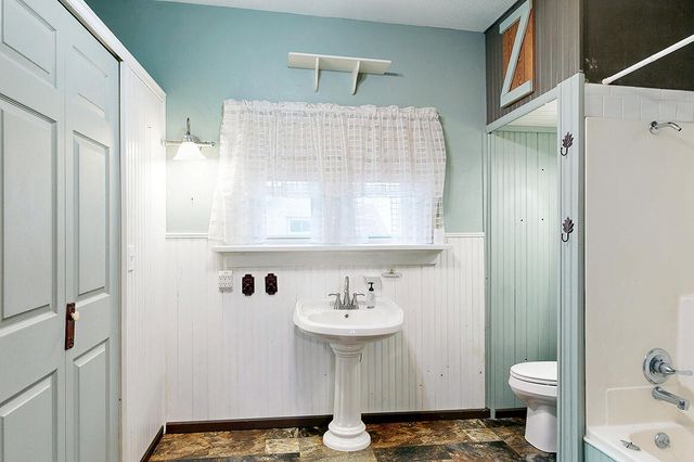 472 6TH Avenue, Manilla, IA 51454