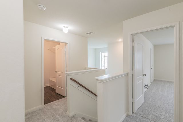 725 Oak Creek Drive, Hutchins, TX 75141
