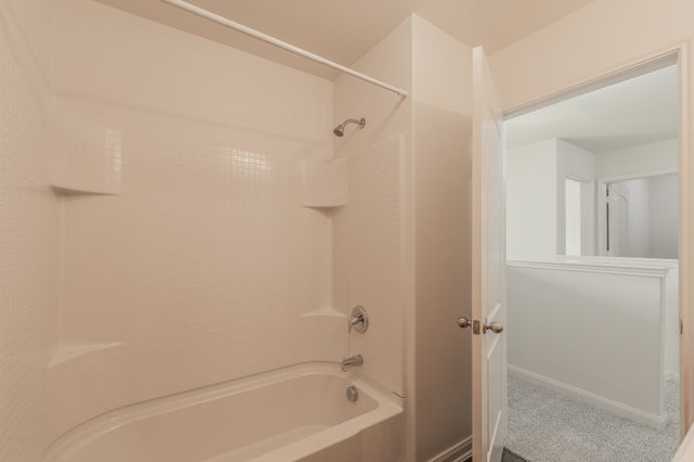 725 Oak Creek Drive, Hutchins, TX 75141