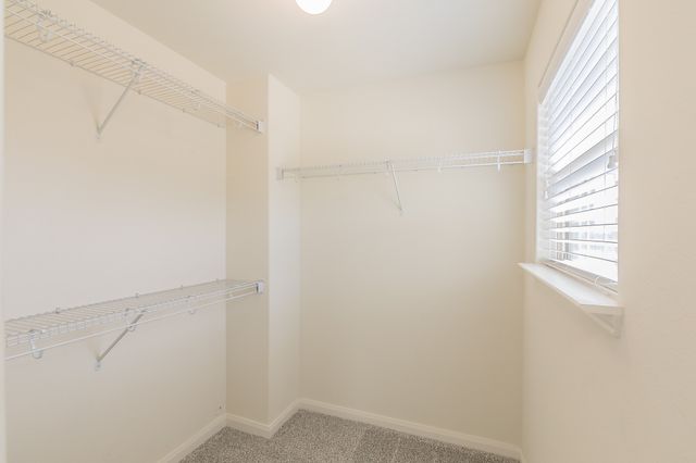 725 Oak Creek Drive, Hutchins, TX 75141