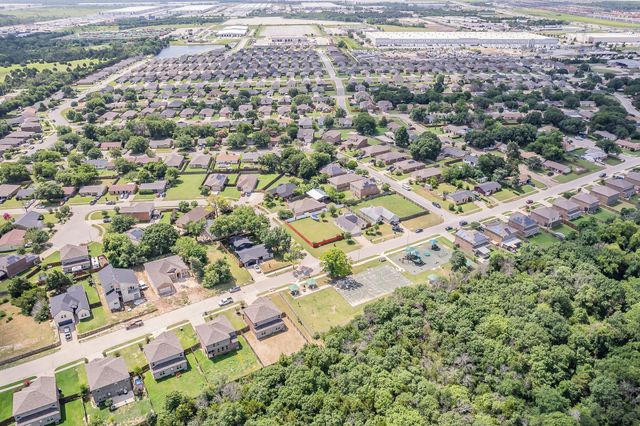 725 Oak Creek Drive, Hutchins, TX 75141