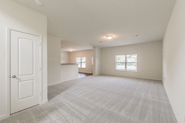 725 Oak Creek Drive, Hutchins, TX 75141
