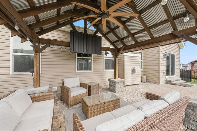 3456 Harbor Crossing Drive, St Charles, MO 63301