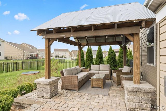 3456 Harbor Crossing Drive, St Charles, MO 63301