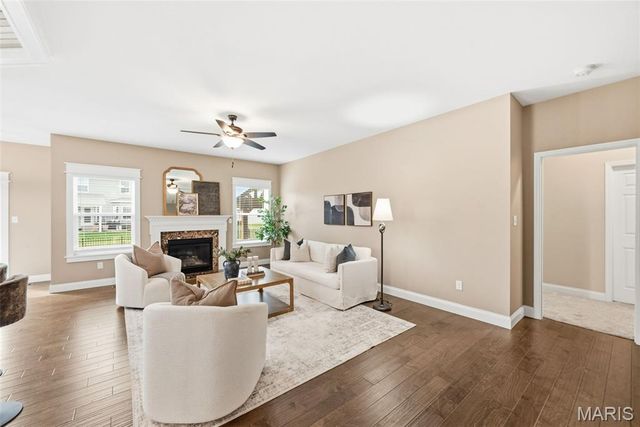 3456 Harbor Crossing Drive, St Charles, MO 63301