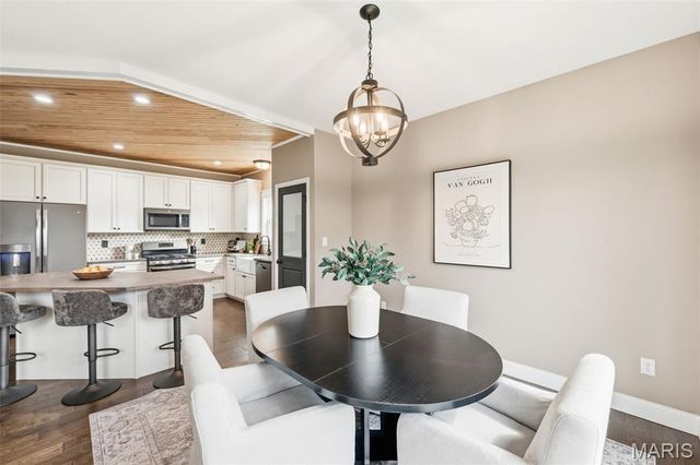 3456 Harbor Crossing Drive, St Charles, MO 63301