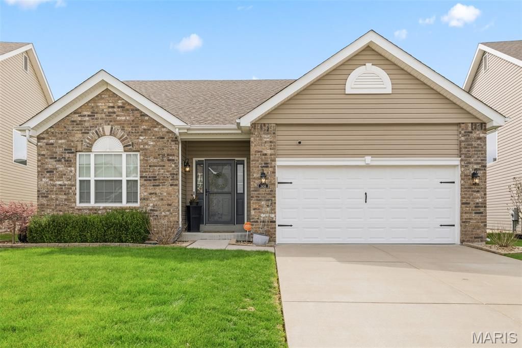 3456 Harbor Crossing Drive, St Charles, MO 63301