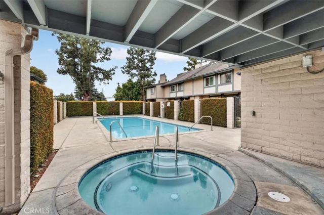 521 West 9th Street, Upland, CA 91786