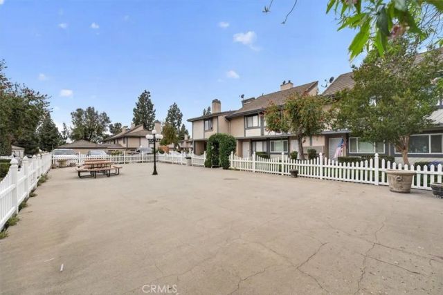 521 West 9th Street, Upland, CA 91786