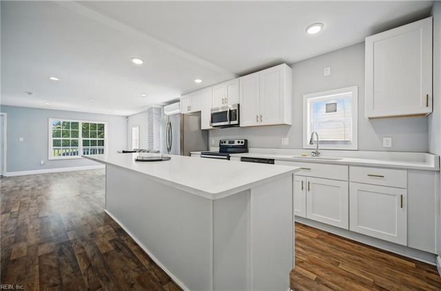 1304 Highland AVE, Portsmouth, VA 23704