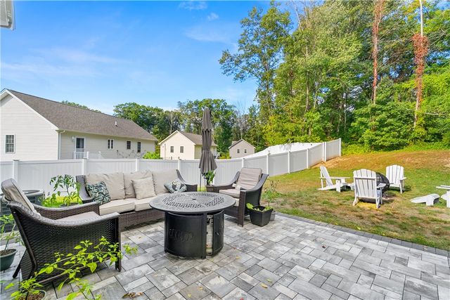 16 Liane Drive, Woonsocket, RI 02895