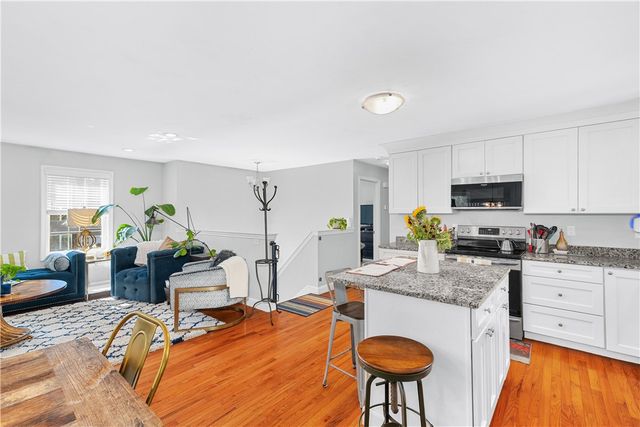 16 Liane Drive, Woonsocket, RI 02895