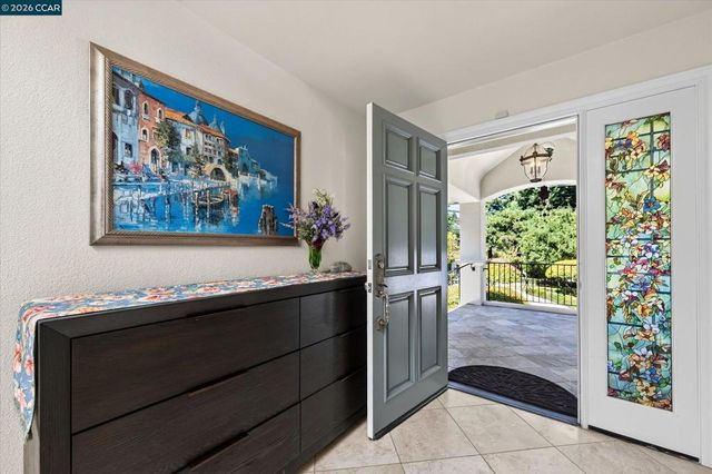 891 Livorna Rd, Alamo, CA 94507