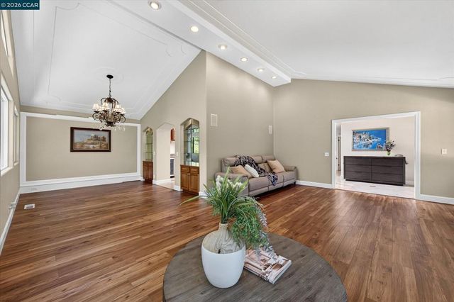 891 Livorna Rd, Alamo, CA 94507