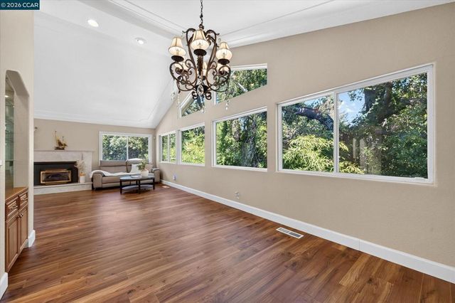 891 Livorna Rd, Alamo, CA 94507