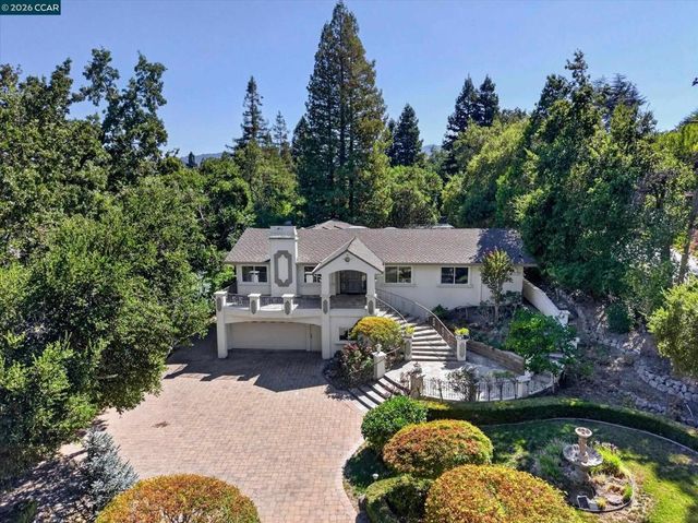 891 Livorna Rd, Alamo, CA 94507