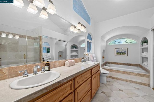 891 Livorna Rd, Alamo, CA 94507