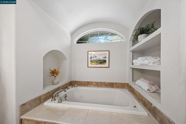 891 Livorna Rd, Alamo, CA 94507