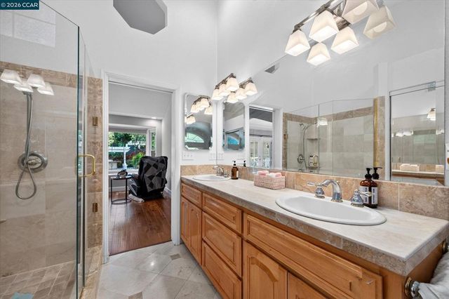 891 Livorna Rd, Alamo, CA 94507