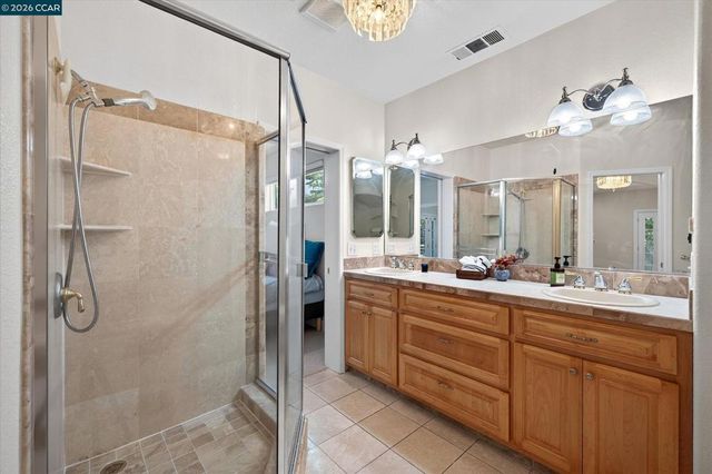 891 Livorna Rd, Alamo, CA 94507