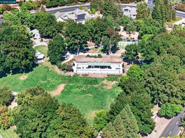 891 Livorna Rd, Alamo, CA 94507