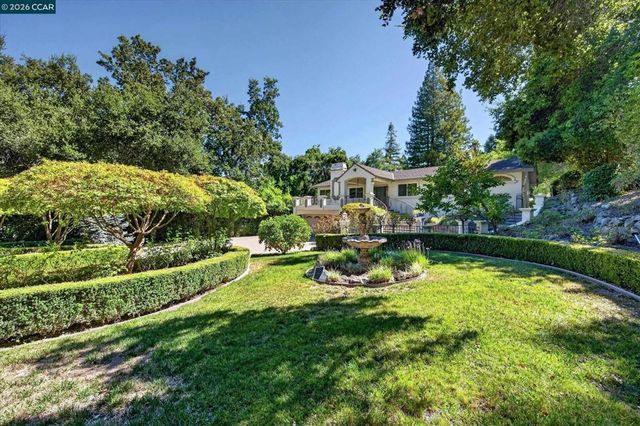 891 Livorna Rd, Alamo, CA 94507