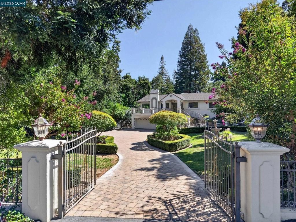 891 Livorna Rd, Alamo, CA 94507