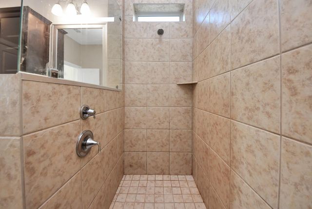 8114 Silverspot Lane, Missouri City, TX 77459