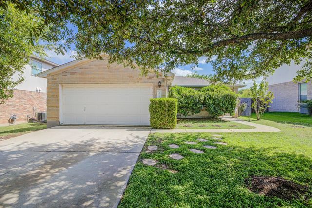 202 McCarthur DR, Leander, TX 78641
