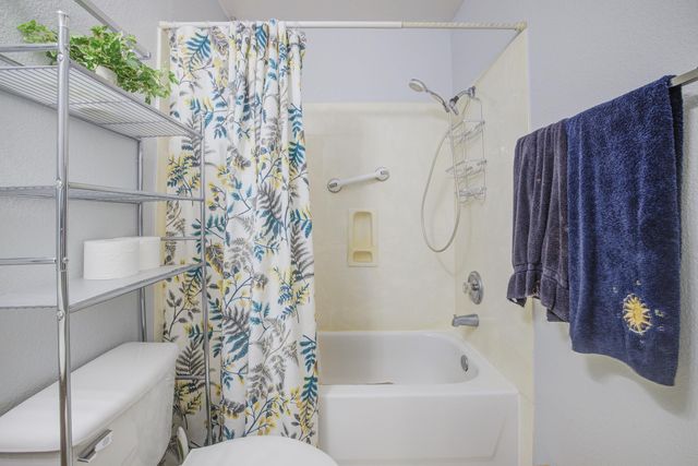202 McCarthur DR, Leander, TX 78641