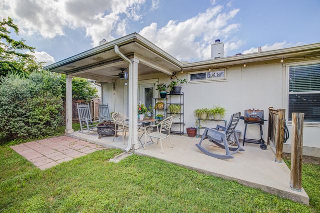 202 McCarthur DR, Leander, TX 78641