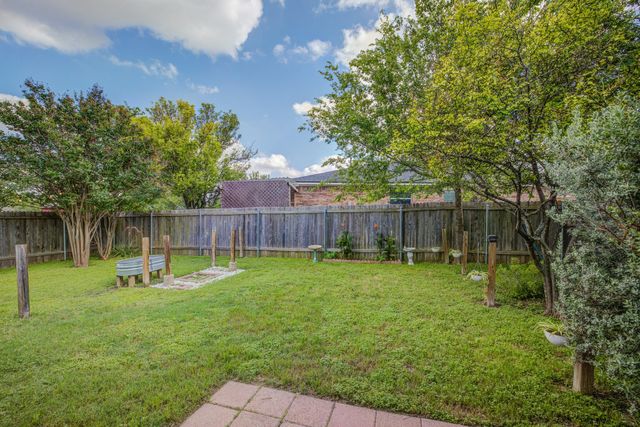 202 McCarthur DR, Leander, TX 78641