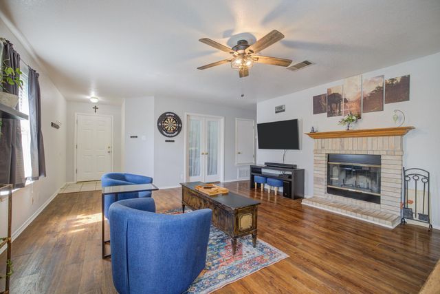 202 McCarthur DR, Leander, TX 78641