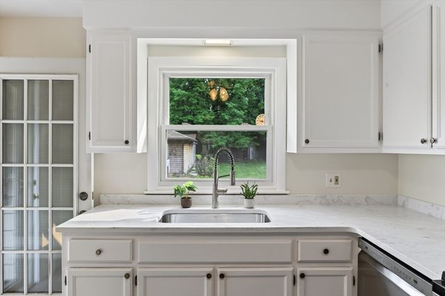 240 W Main Street, West Brookfield, MA 01585