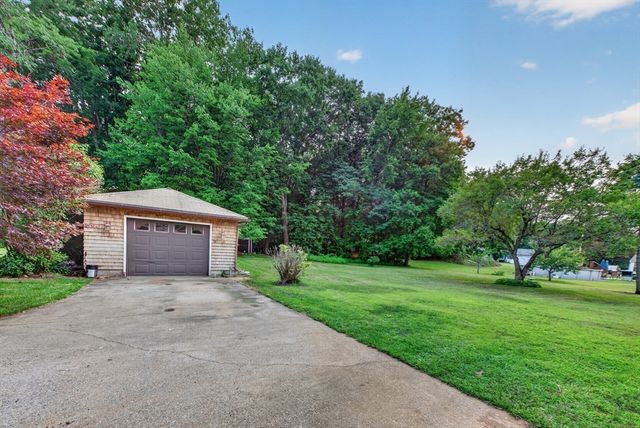 240 W Main Street, West Brookfield, MA 01585