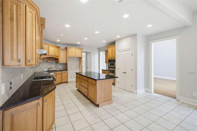 1423 Swiftwater Circle, Mcdonough, GA 30252