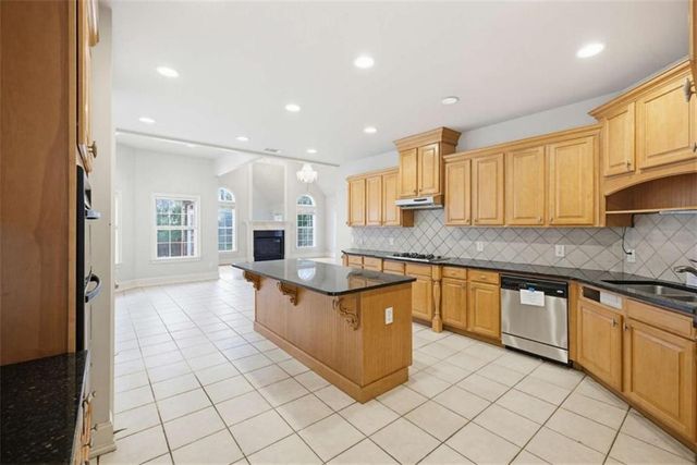 1423 Swiftwater Circle, Mcdonough, GA 30252