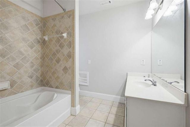 1423 Swiftwater Circle, Mcdonough, GA 30252