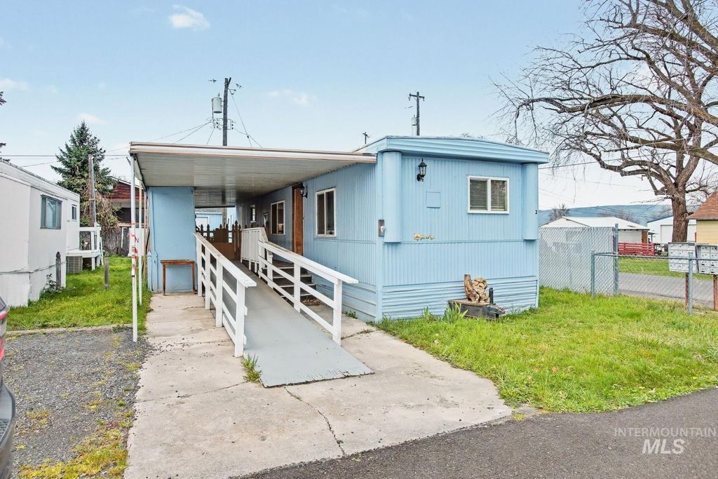 924 Vista Ave 2, Lewiston, ID 83501