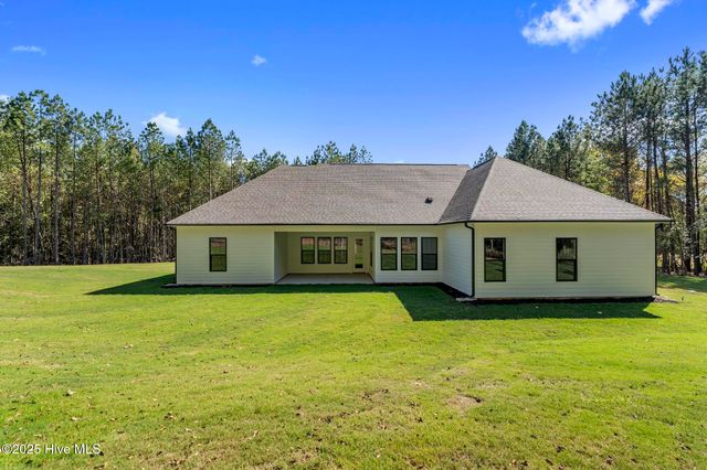 394 Autumn Pheasant Loop NW, Calabash, NC 28467