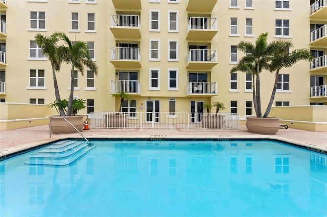 628 CLEVELAND STREET 1211, Clearwater, FL 33755