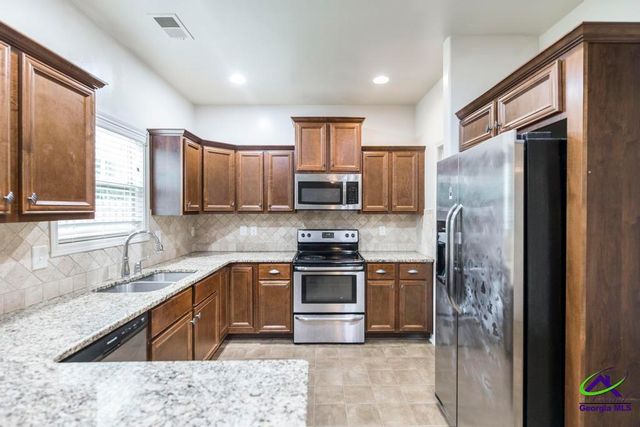108 Hawks Tail Drive, Kathleen, GA 31047