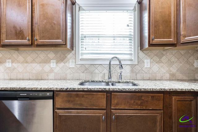 108 Hawks Tail Drive, Kathleen, GA 31047