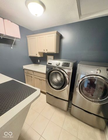 16556 Brookhollow Drive, Westfield, IN 46062
