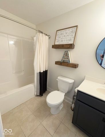 16556 Brookhollow Drive, Westfield, IN 46062