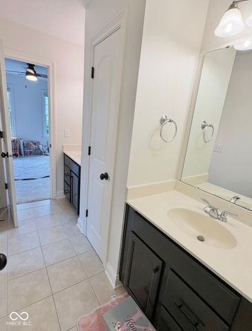 16556 Brookhollow Drive, Westfield, IN 46062
