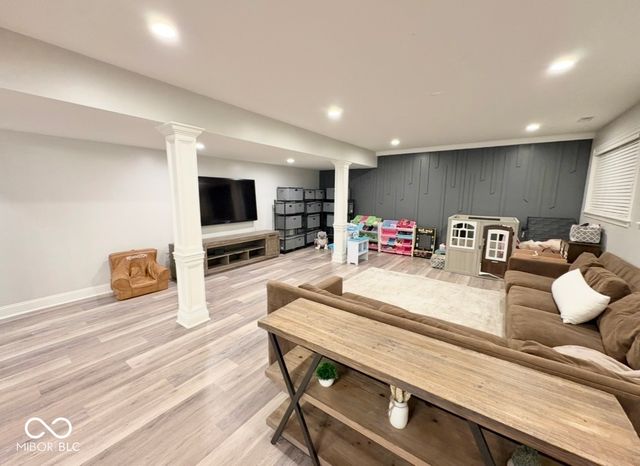 16556 Brookhollow Drive, Westfield, IN 46062