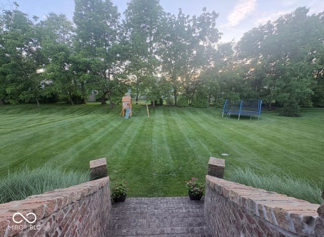 16556 Brookhollow Drive, Westfield, IN 46062