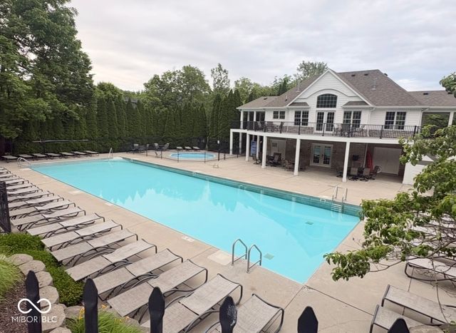 16556 Brookhollow Drive, Westfield, IN 46062